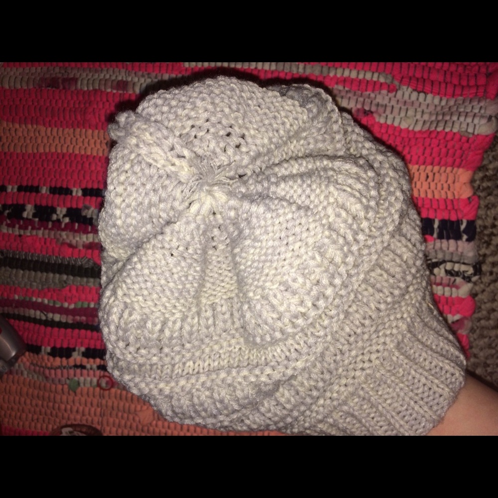 Hat - Picture 2 of 3